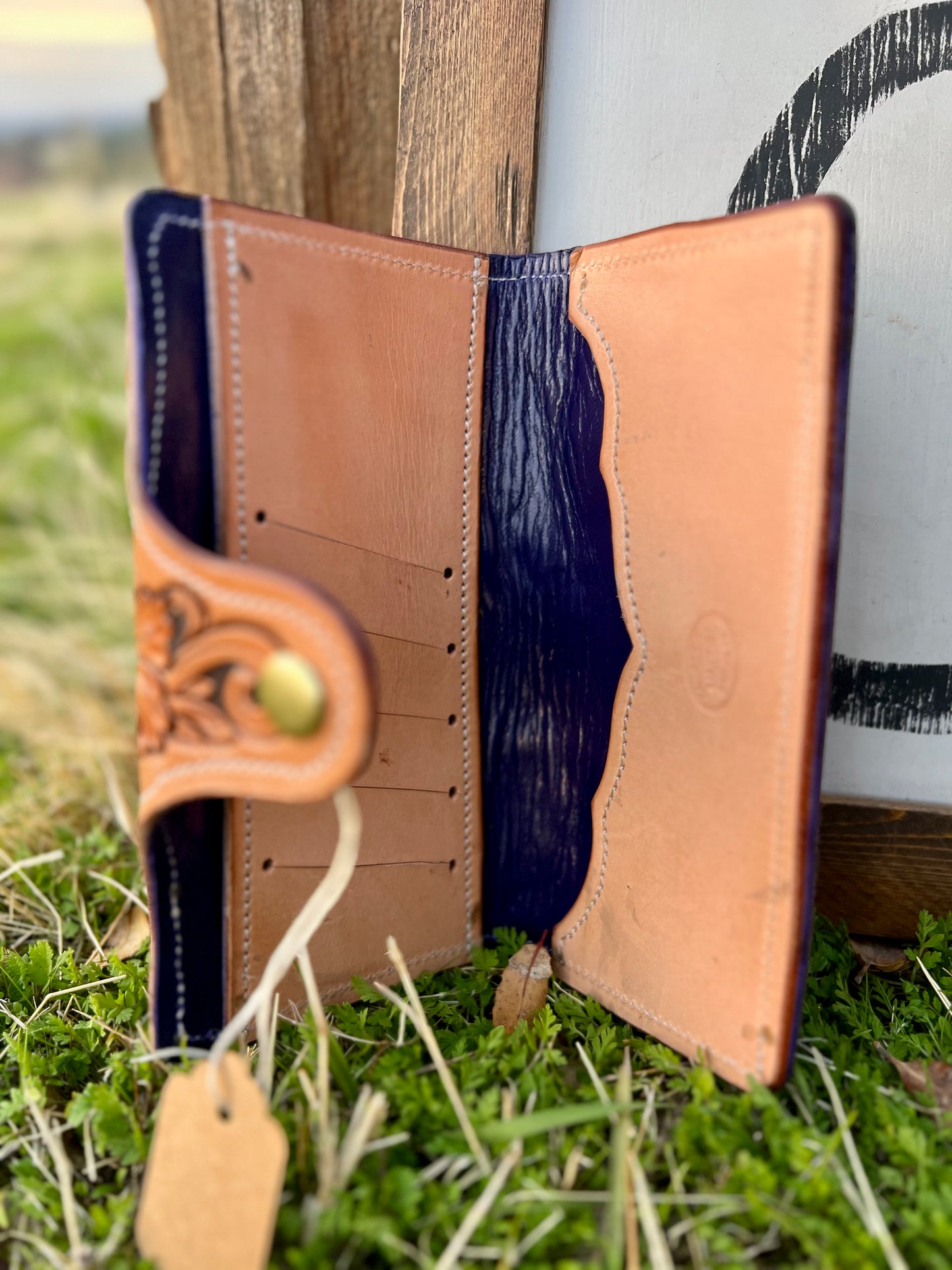 Floral Tooled Women’s Wallet