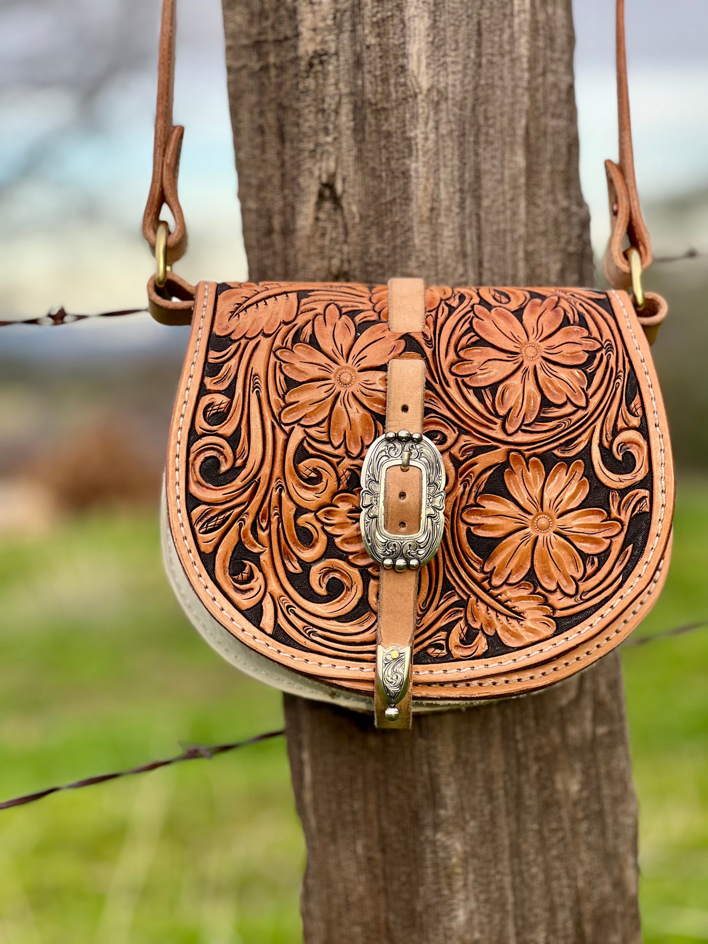 Tooled Saddle Bag Purse Silver Buckle Set